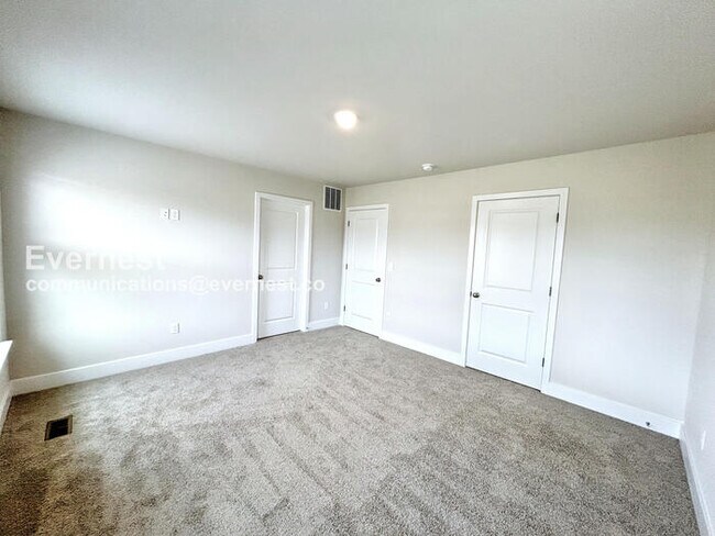 Building Photo - SPECIAL PROMOTION / Brand New 4 Bed/3.5 Bath Townhome with Garage / Pet-Friendly / Available Now!