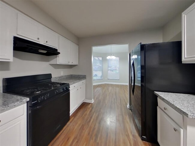 Building Photo - 15322 Acorn Green Ct