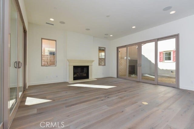 Building Photo - 8 Last Bloom