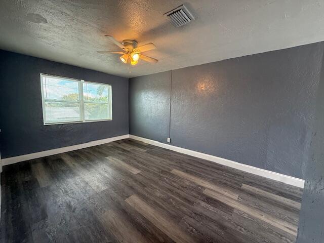 Building Photo - 1913 Division Ave