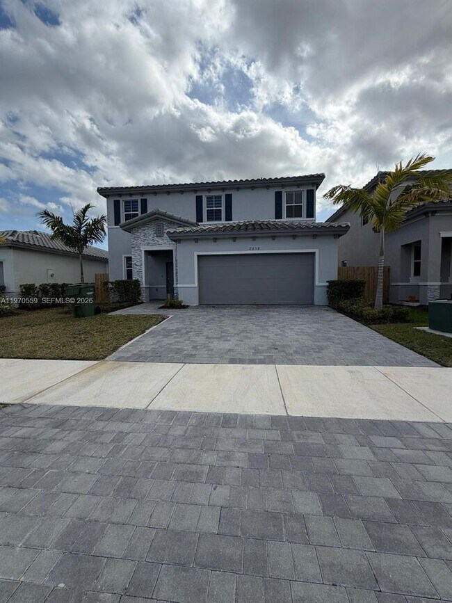 Building Photo - 2638 SE 9th St