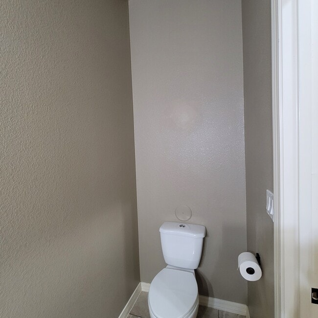 Building Photo - 14513 Meadow Lawn