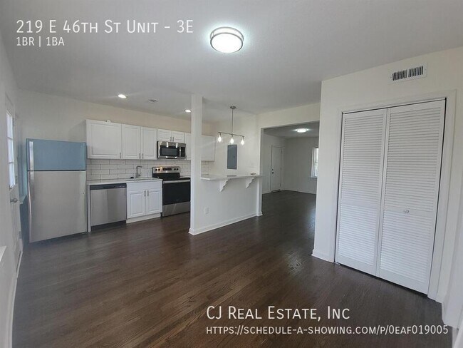 Building Photo - 219 E 46th St
