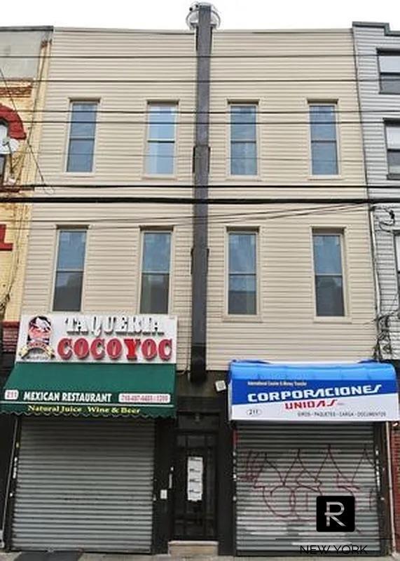 Building Photo - 211 Wyckoff Ave