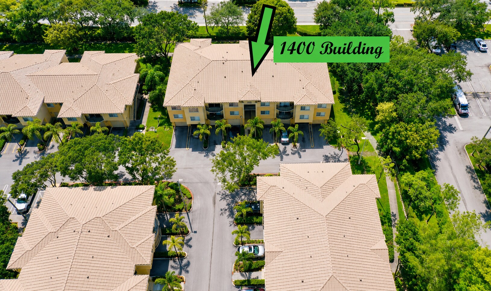 Building Photo - 1400 Crestwood Ct S