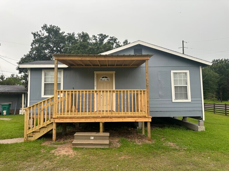 Front of Home - 2319 Riverside Dr