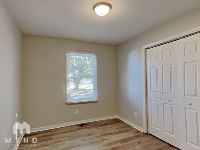 Building Photo - 5720 Raynor Rd