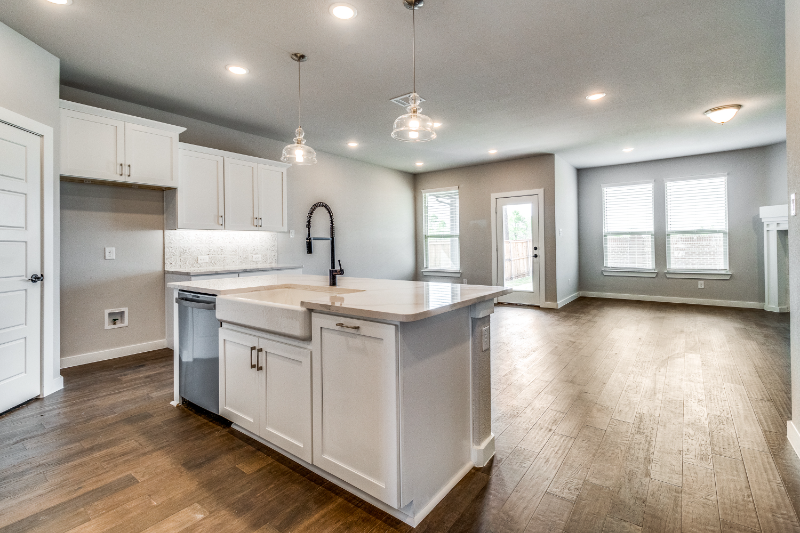 Building Photo - 3808 Clara Dr