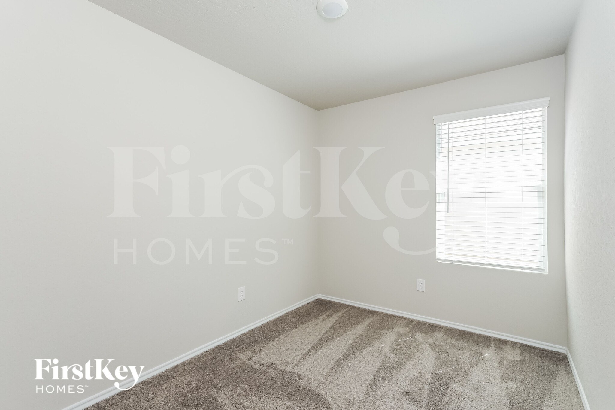 Building Photo - 10719 Prusiner Dr