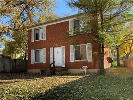 Building Photo - 1116 W Grand Ave