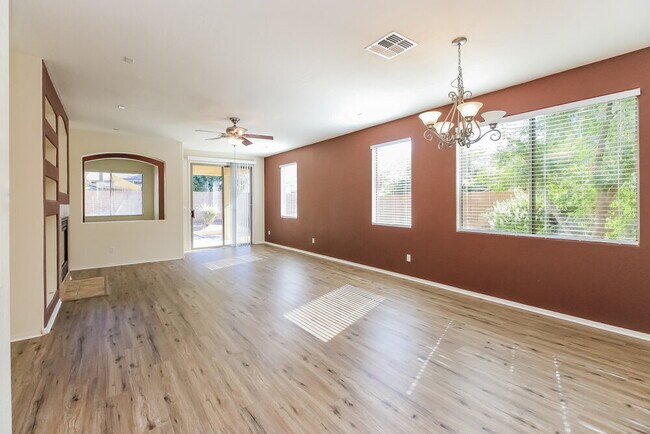 Building Photo - 6279 S Sunnyvale Ct
