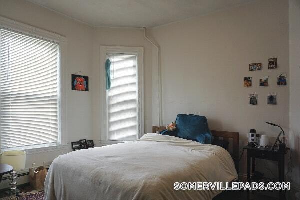 Building Photo - 339 Beacon St