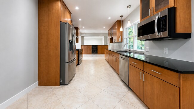 Building Photo - 4440 Maceachen Blvd
