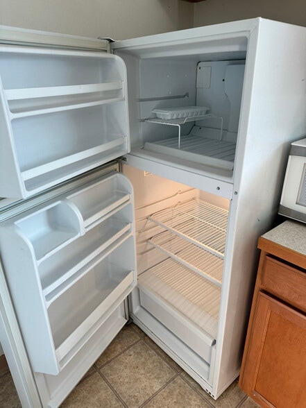 Building Photo - 282 NE 4th St