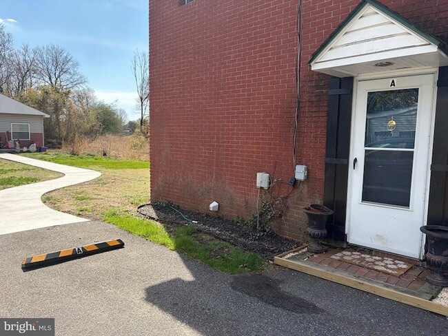 Building Photo - 781 Paulsboro Rd