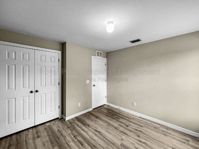 Building Photo - 580 Genoa Ave S