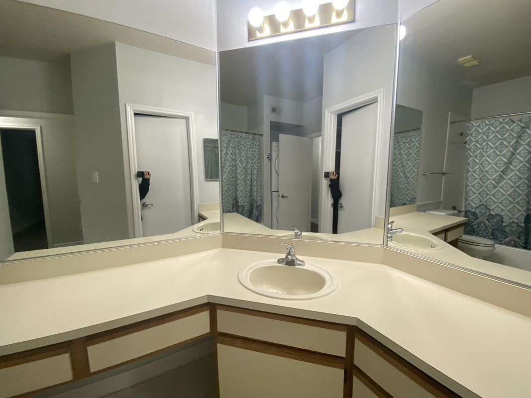 Building Photo - 12156 Penderview Terrace