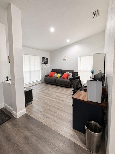 Building Photo - 1208 Tiger Wood Ct