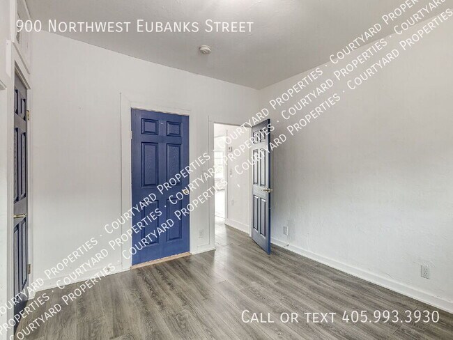 Building Photo - 900 NW Eubanks St