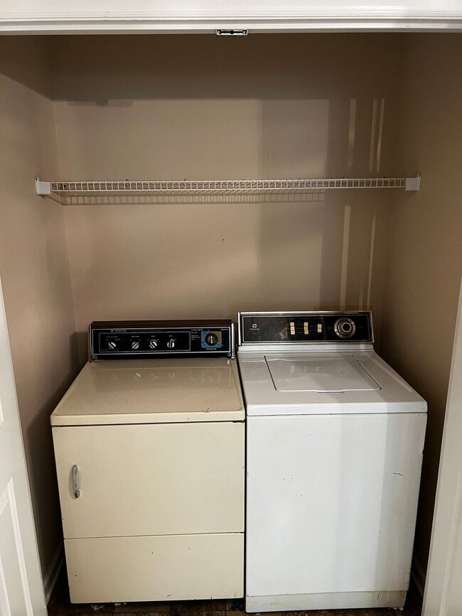 Building Photo - 2 bedroom in Lillington