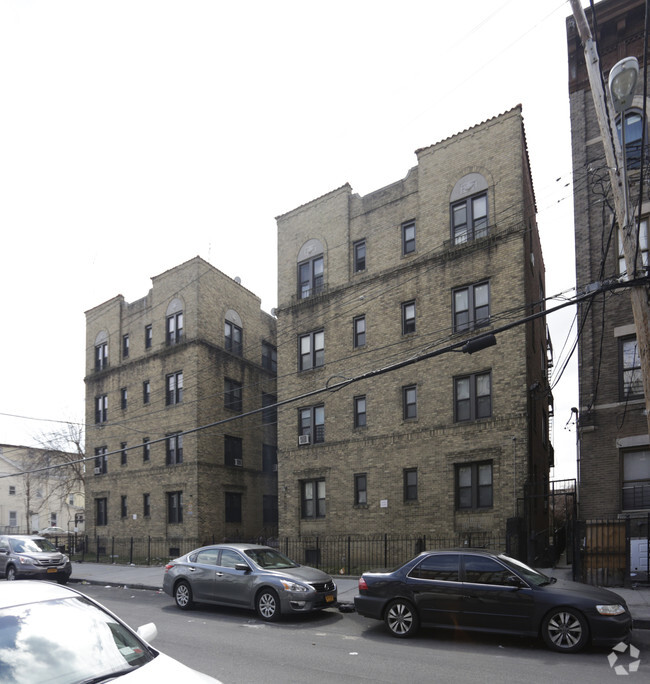 Building Photo - 218 S 3rd Ave