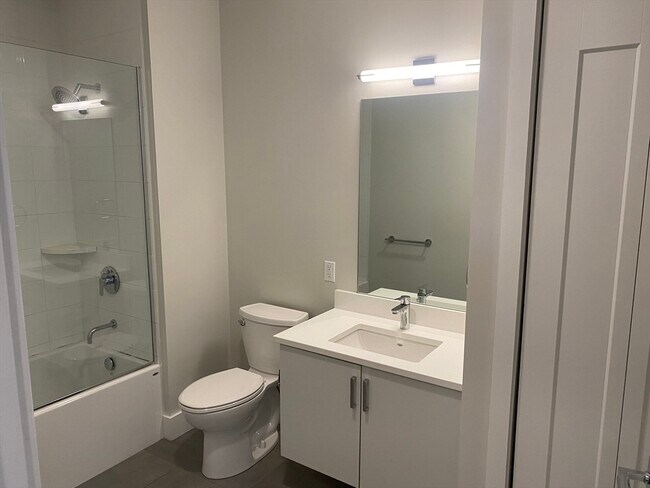 Building Photo - 434 McGrath Hwy