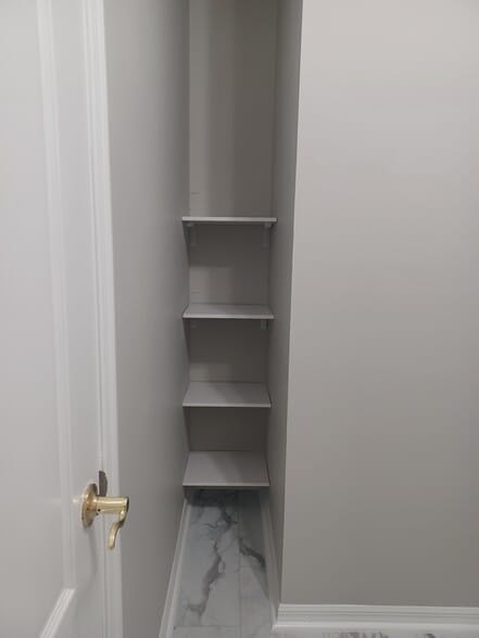 Building Photo - 2250 Candlewood Ln E