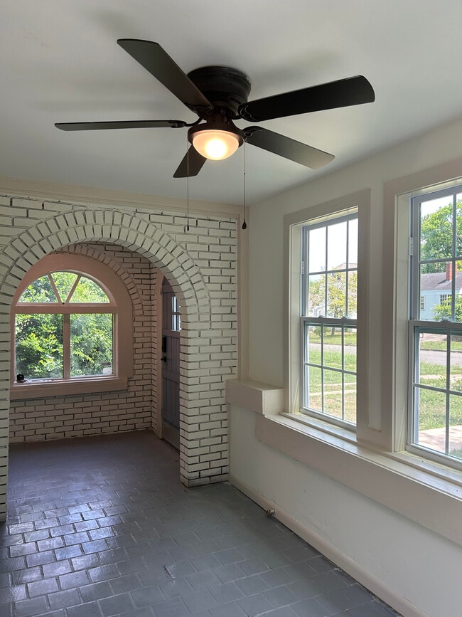 Building Photo - 1508 43rd Street Ensley