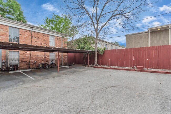 Building Photo - 3224 Timmons Ln