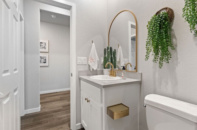 Building Photo - 1305 Swallowtail Dr