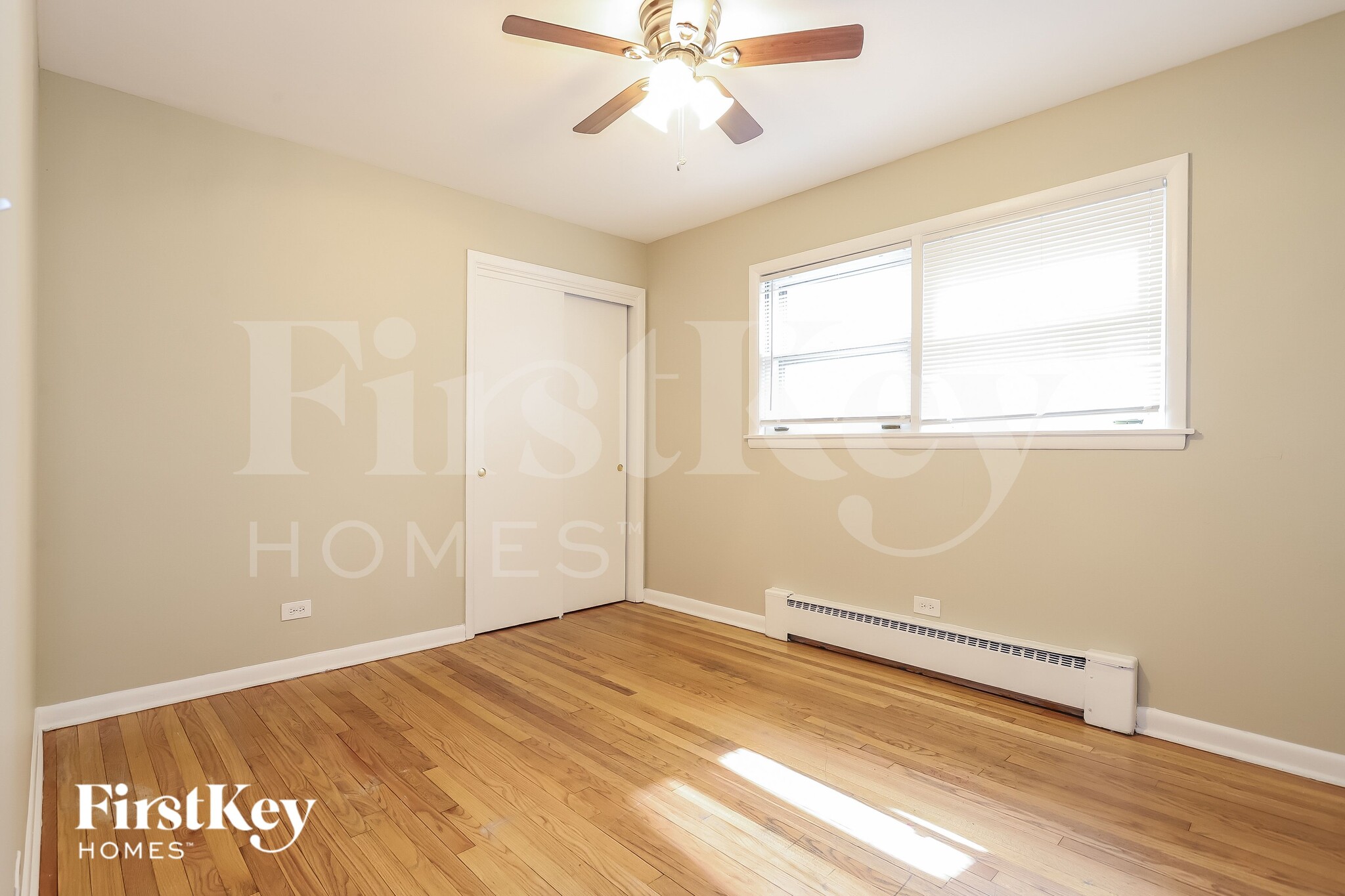 Building Photo - 6204 S Kildare Ave