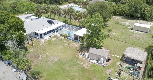 Building Photo - 517 Plumosa Ave