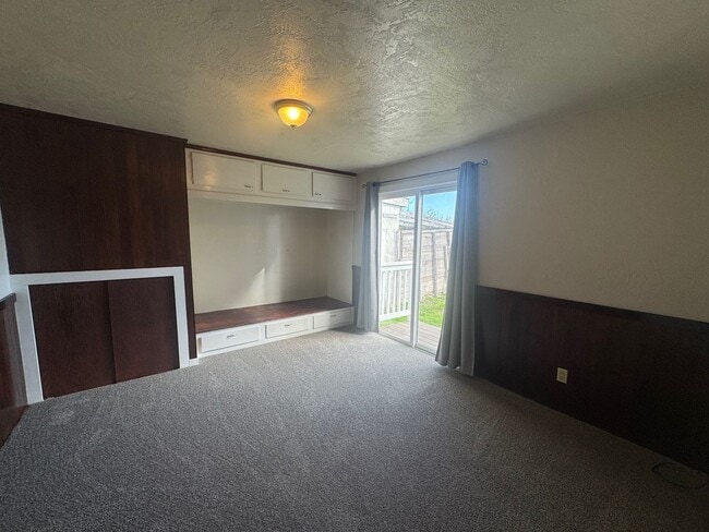 Building Photo - Spacious Myrtletown 4/2 home