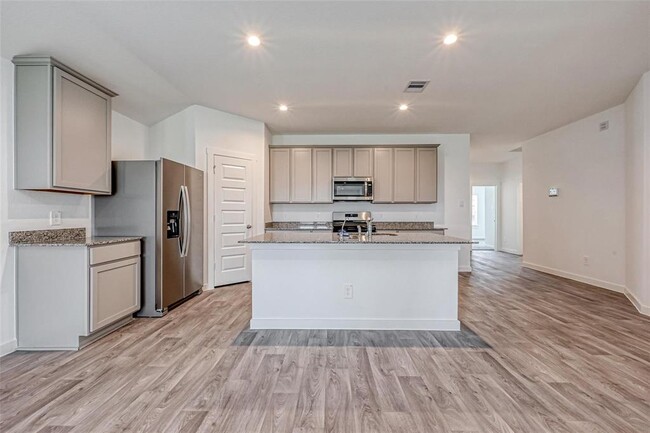 Building Photo - 31634 Brandon Ml Trl