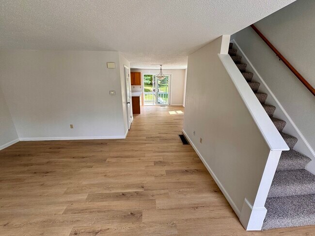 Building Photo - 47 Wyman Rd