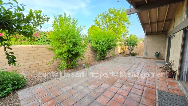Building Photo - 74204 Catalina Way