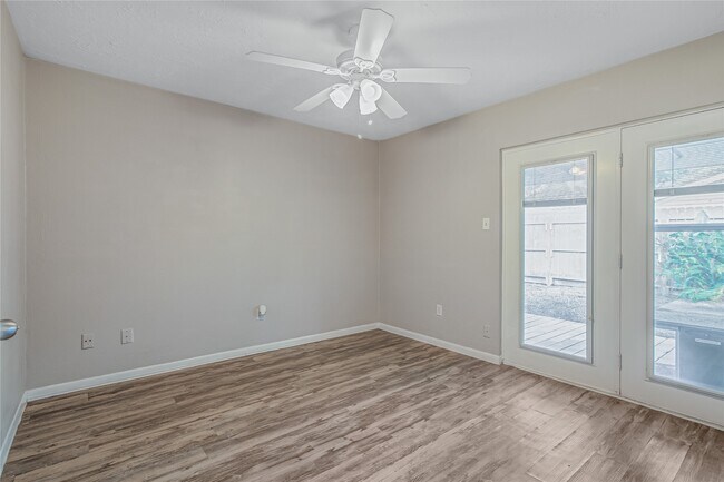 Building Photo - 1522 Ramada Dr