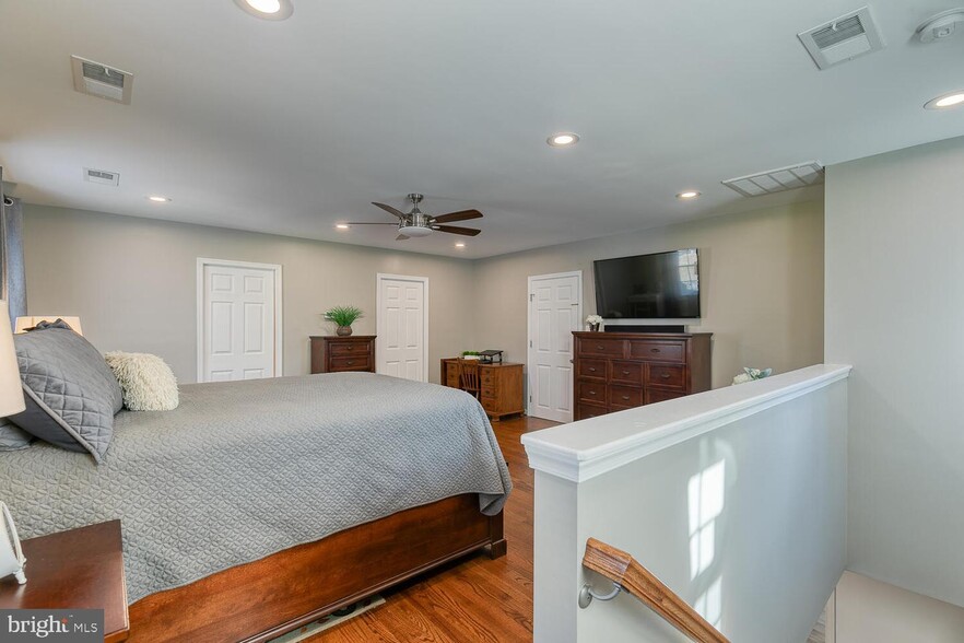 Building Photo - 1206 Riggs Ct