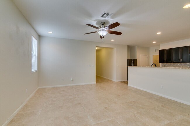 Building Photo - 3- Bedroom, 2- Bathroom home in Mountain's...