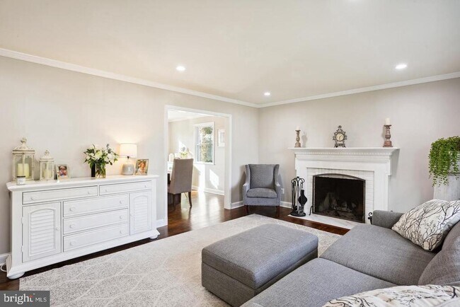 Building Photo - 7832 Fulbright Ct
