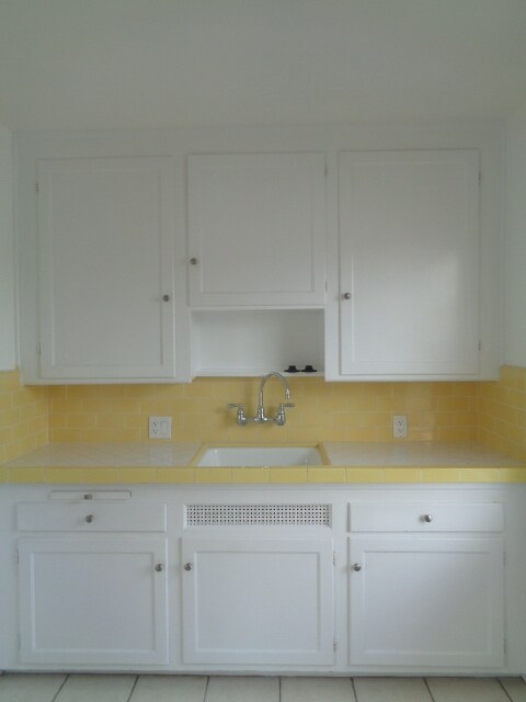 up dated kitchn tile - 268 Corona Ave