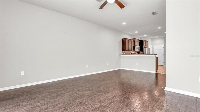 Building Photo - 9153 Hillcroft Dr