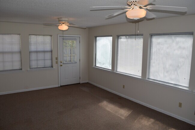 Building Photo - CHAPELWOOD SUBDIVISION!