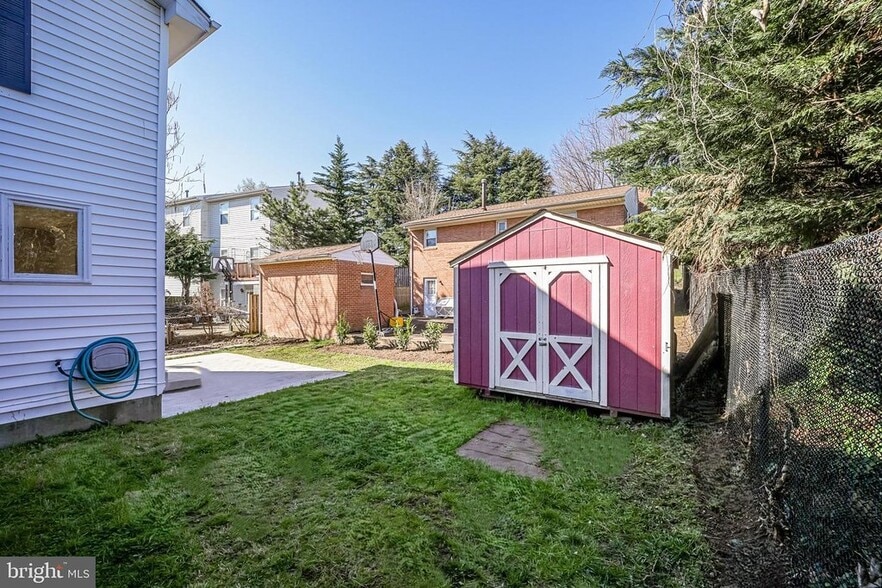 Building Photo - 1912 S Glebe Rd