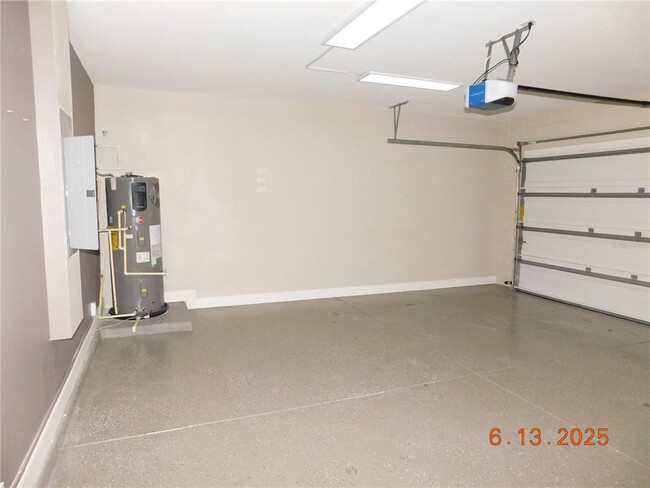 Building Photo - 3199 Turret Dr