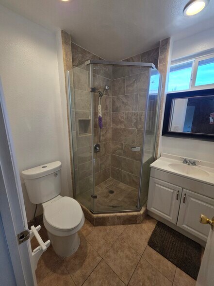 Building Photo - 23247 Raymond St