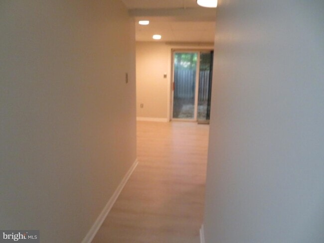 Building Photo - 9150 Lambskin Ln