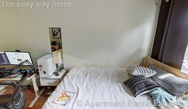 Building Photo - 157 Summer St