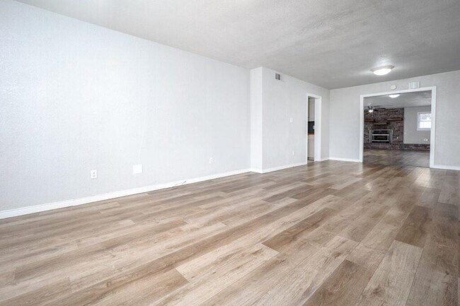 Building Photo - 2537 NW 48th St