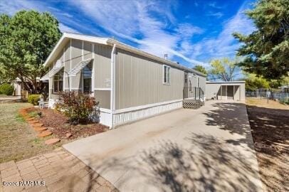 Building Photo - 2885 N Panorama Dr